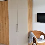 Prora - Dachgeschoss-Apartment Mit Meerblick - Ausblick *