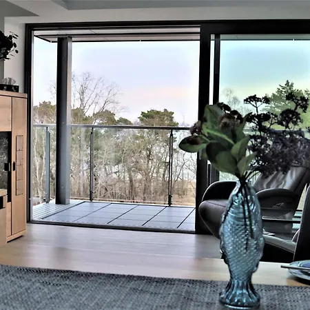 Prora - Dachgeschoss-apartment Mit Strandkorb Am Strand- Ausblick * بينز