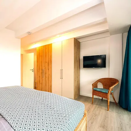 アパート Prora - Dachgeschoss-apartment Mit Strandkorb Am Strand- Ausblick